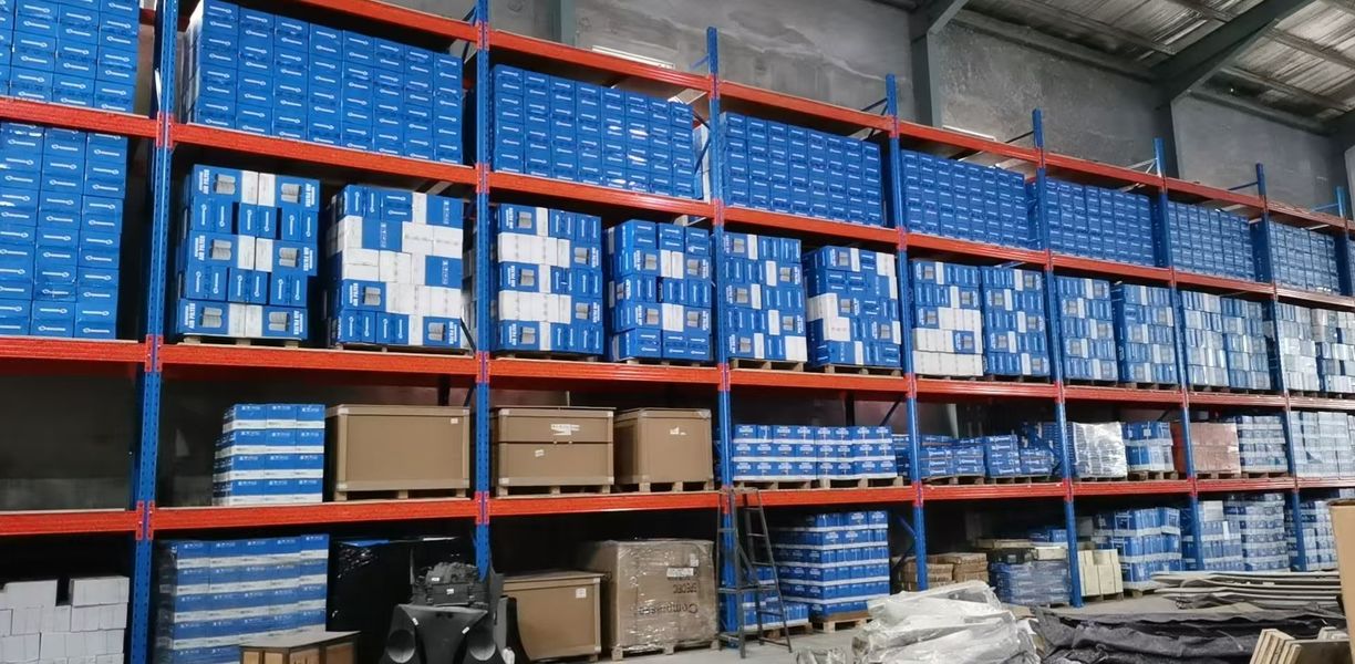 JINAN HOWOSTAR AUTO PARTS CO.,LTD linia produkcyjna fabryki
