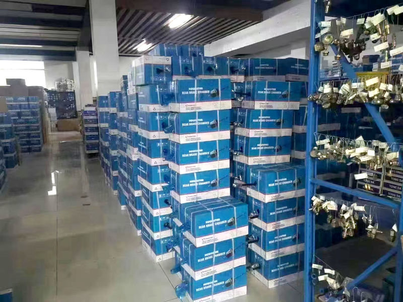 JINAN HOWOSTAR AUTO PARTS CO.,LTD linia produkcyjna fabryki